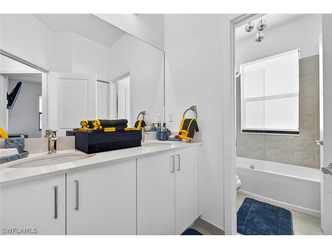 5585 Cobalto Way Ave Maria FL 34142 226006556 image22