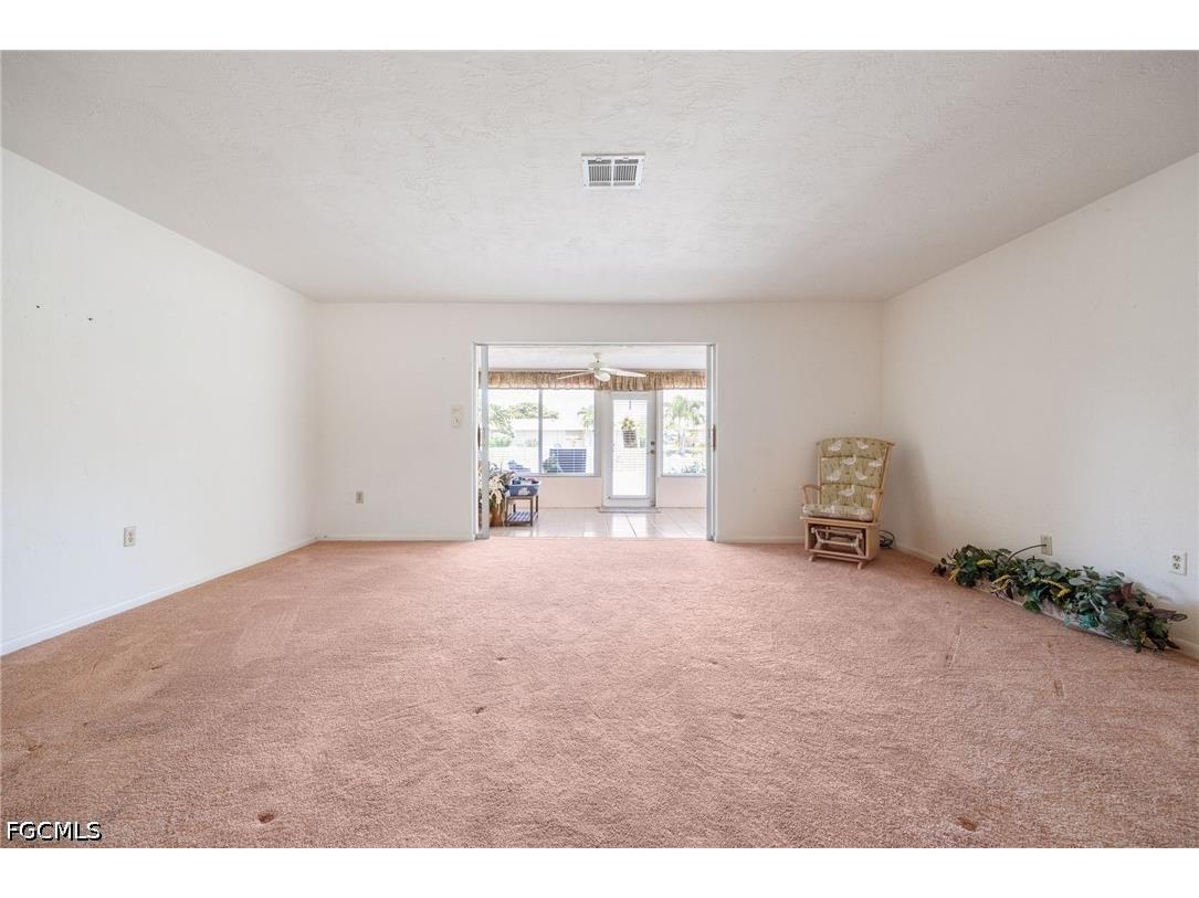 5585 Hamlet Lane Fort Myers FL 33919 2026026220 image14