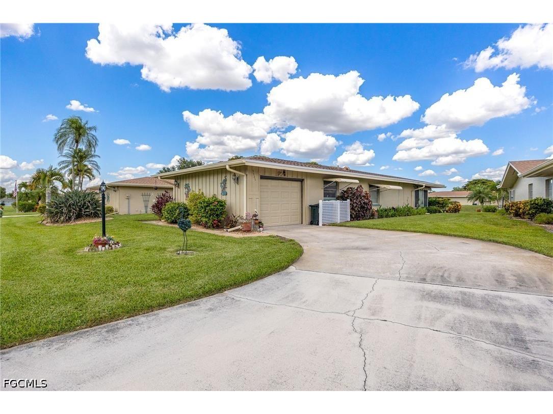 5585 Hamlet Lane Fort Myers FL 33919 2026026220 image4