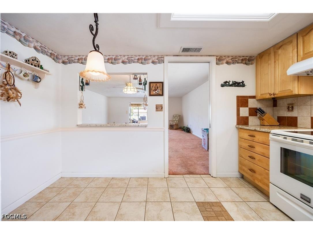 5585 Hamlet Lane Fort Myers FL 33919 2026026220 image9