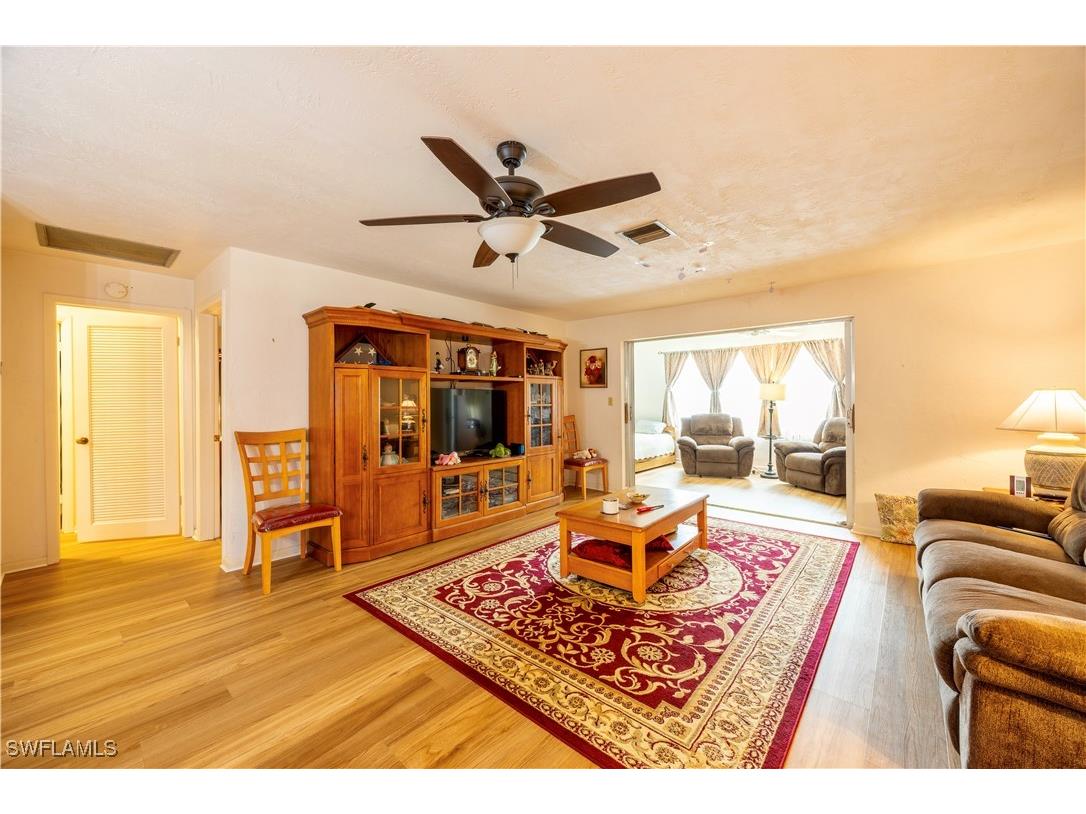 5585 Pendlewood Lane Fort Myers FL 33919 225059611 image12