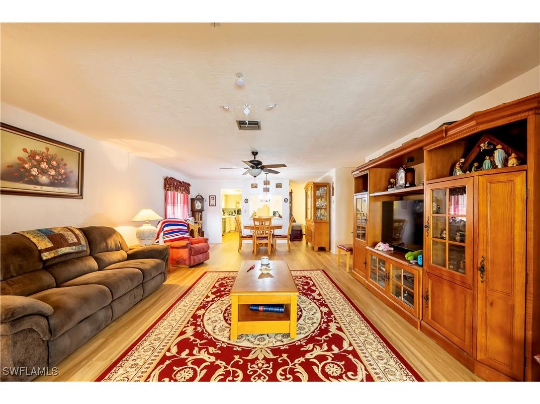 5585 Pendlewood Lane Fort Myers FL 33919 225059611 image16