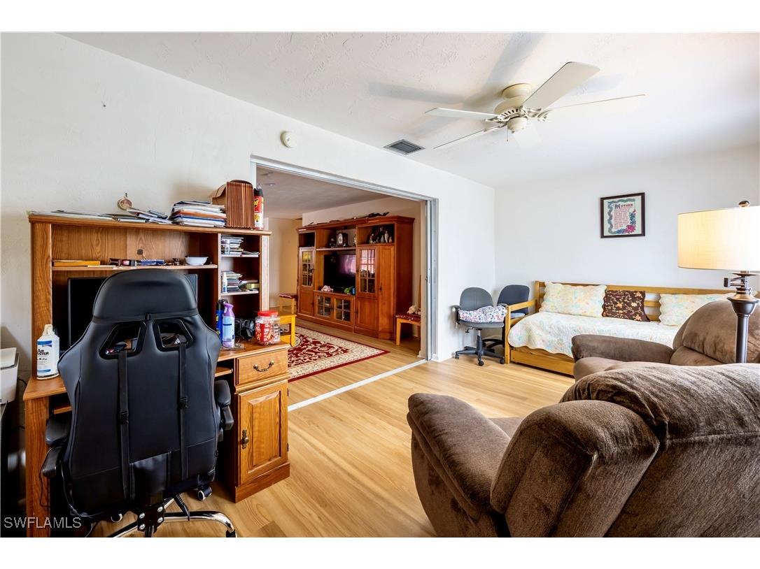 5585 Pendlewood Lane Fort Myers FL 33919 225059611 image25