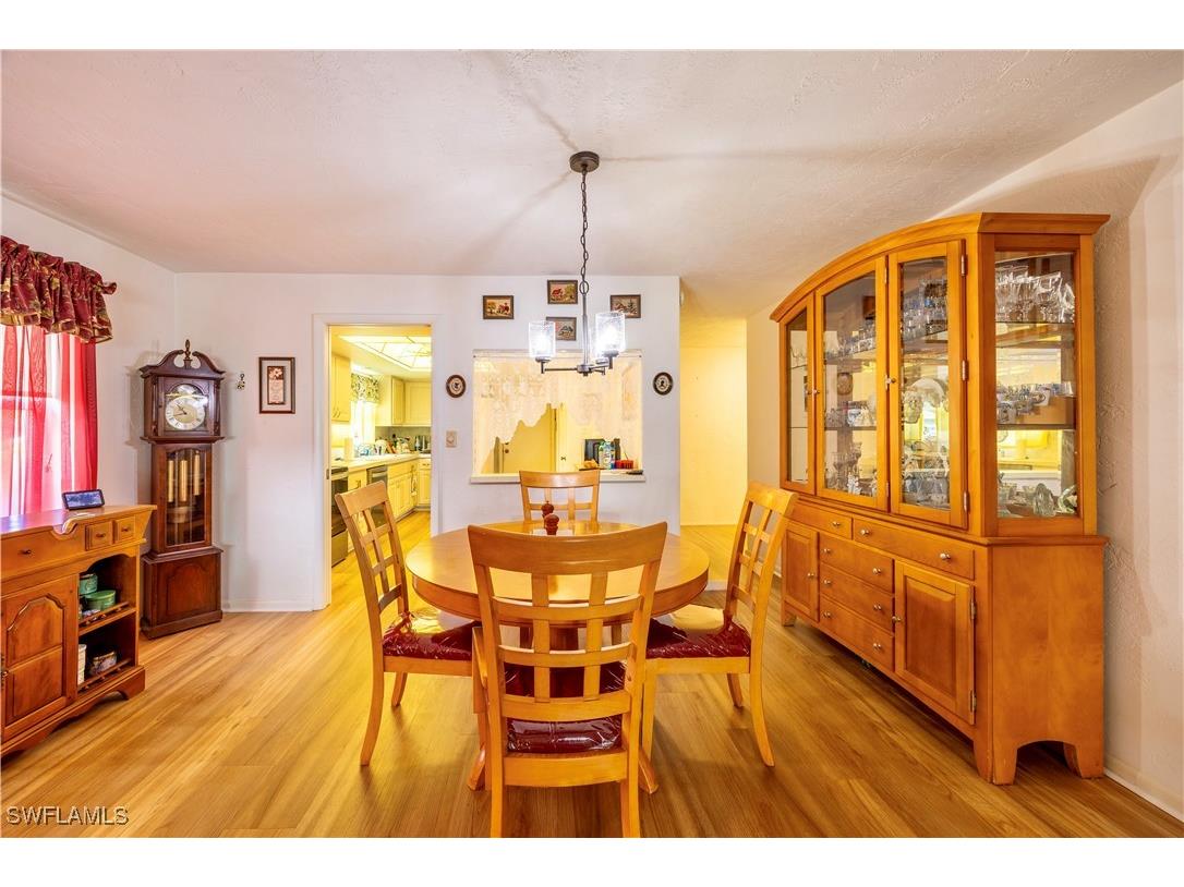 5585 Pendlewood Lane Fort Myers FL 33919 225059611 image9