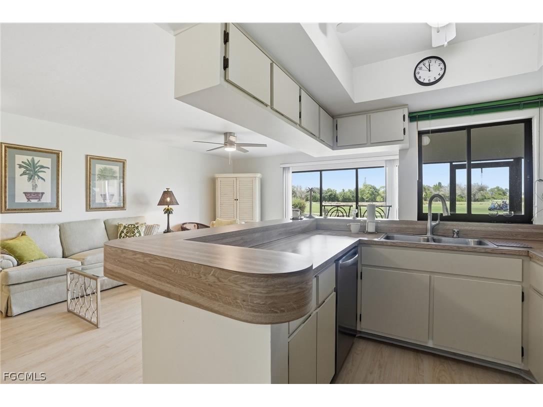 5585 Trailwinds Drive #314 Fort Myers FL 33907 2026011845 image13