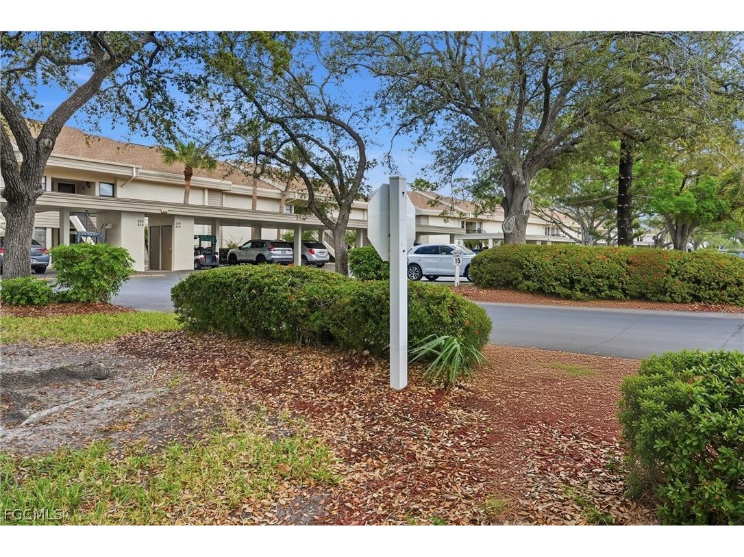 5585 Trailwinds Drive #314 Fort Myers FL 33907 2026011845 image16