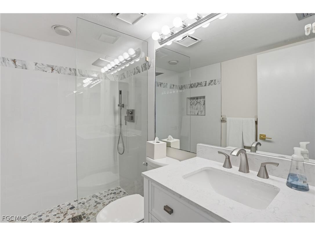 5585 Trailwinds Drive #314 Fort Myers FL 33907 2026011845 image26