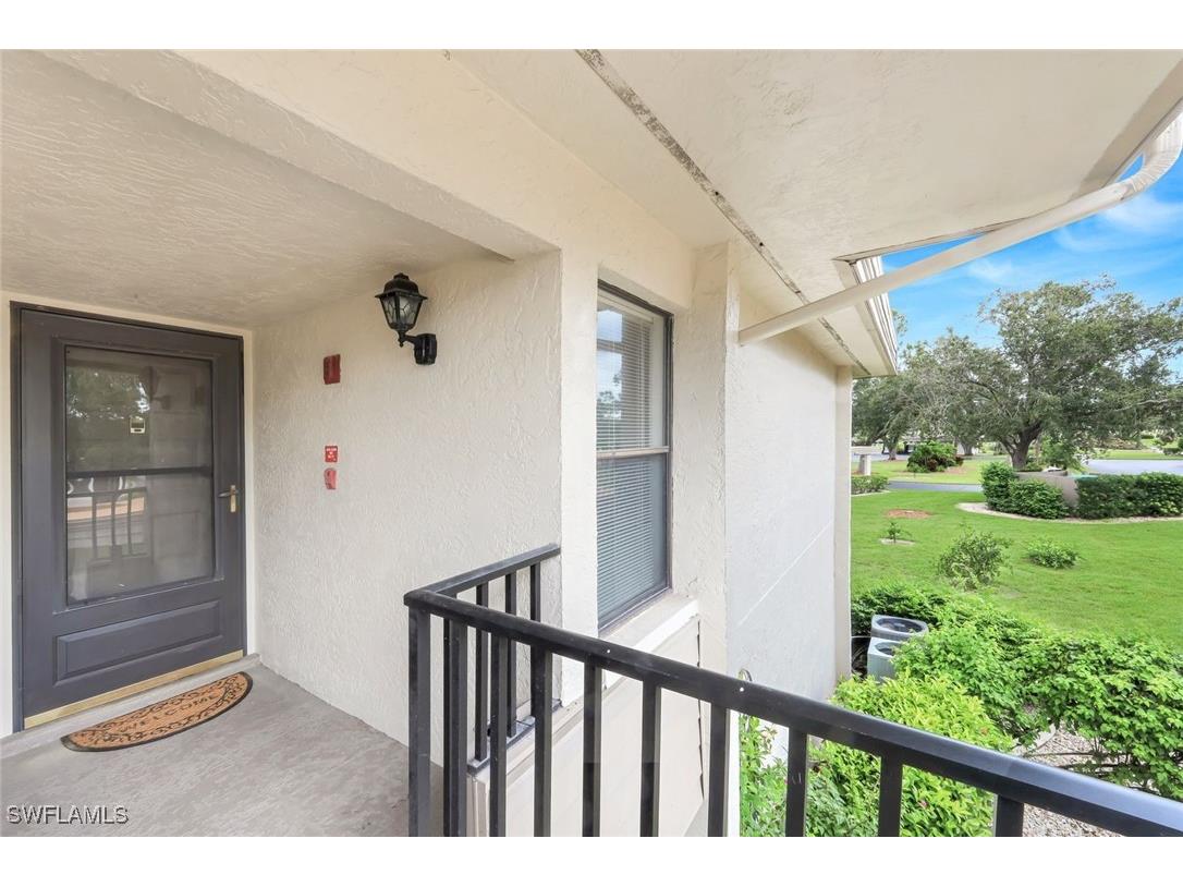 5585 Trailwinds Drive #326 Fort Myers FL 33907 225070454 image3