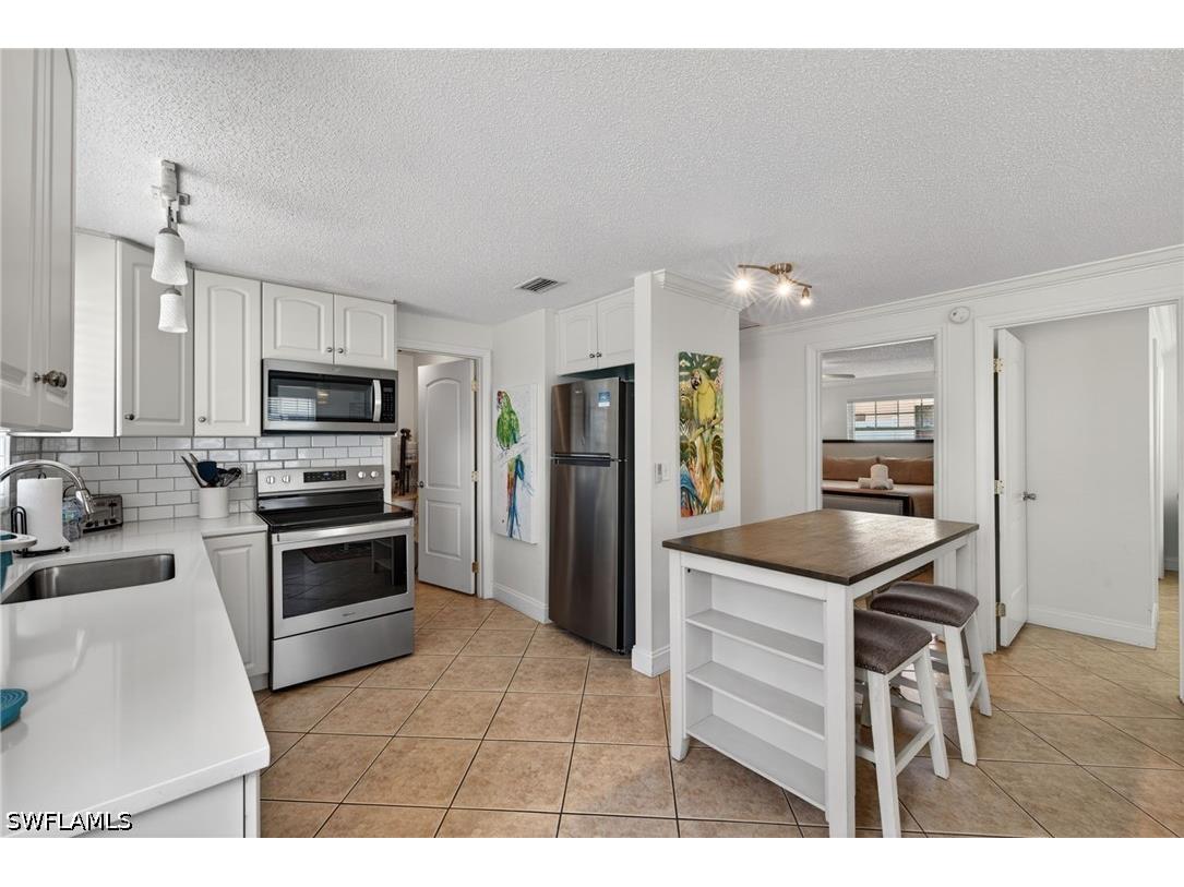 559 105th Avenue N Naples FL 34108 226020914 image16