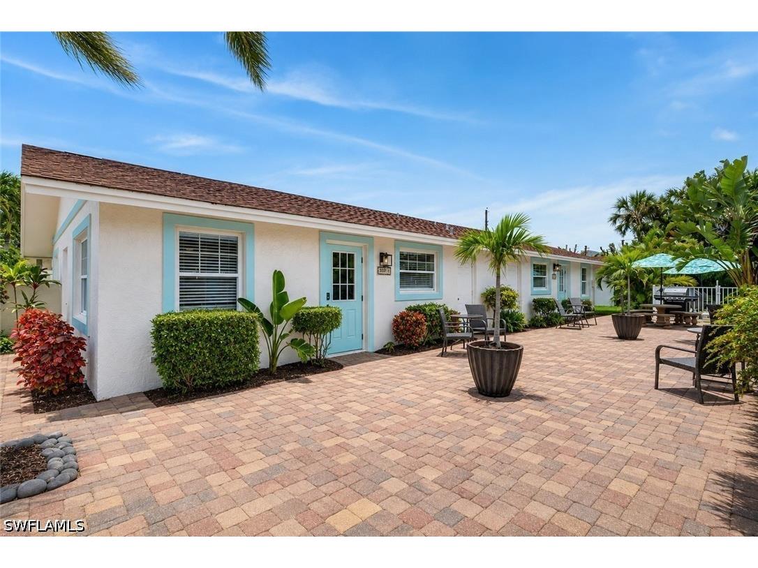559 105th Avenue N Naples FL 34108 226020914 image2