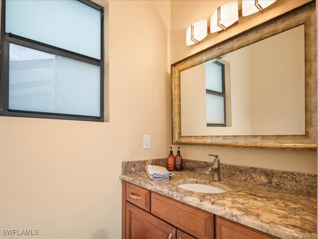 559 93rd Avenue N Naples FL 34108 225059767 image10