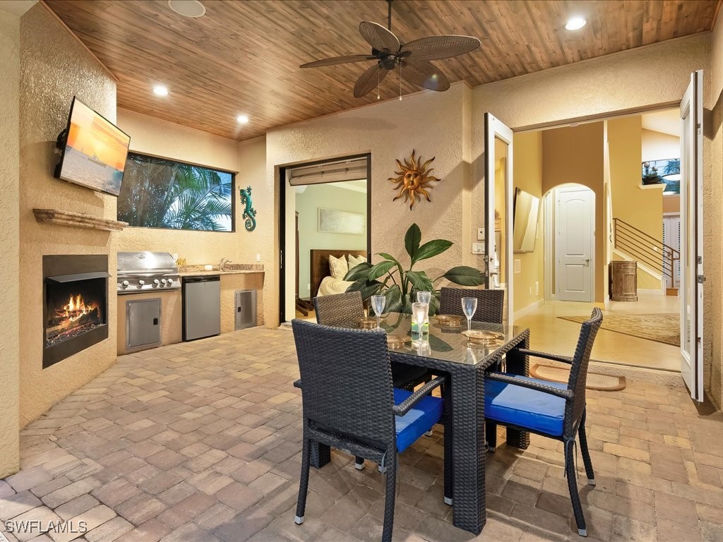 559 93rd Avenue N Naples FL 34108 225059767 image12