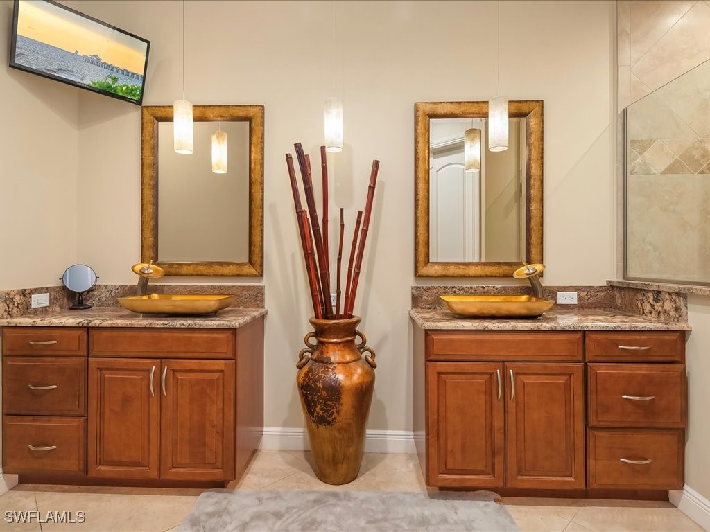 559 93rd Avenue N Naples FL 34108 225059767 image17