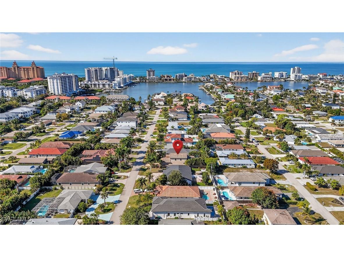 559 93rd Avenue N Naples FL 34108 226001369 image4