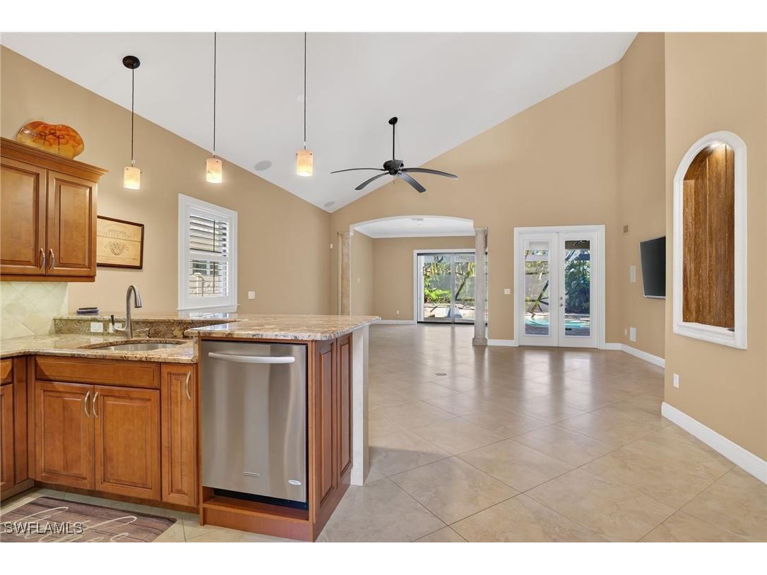 559 93rd Avenue N Naples FL 34108 226001369 image8