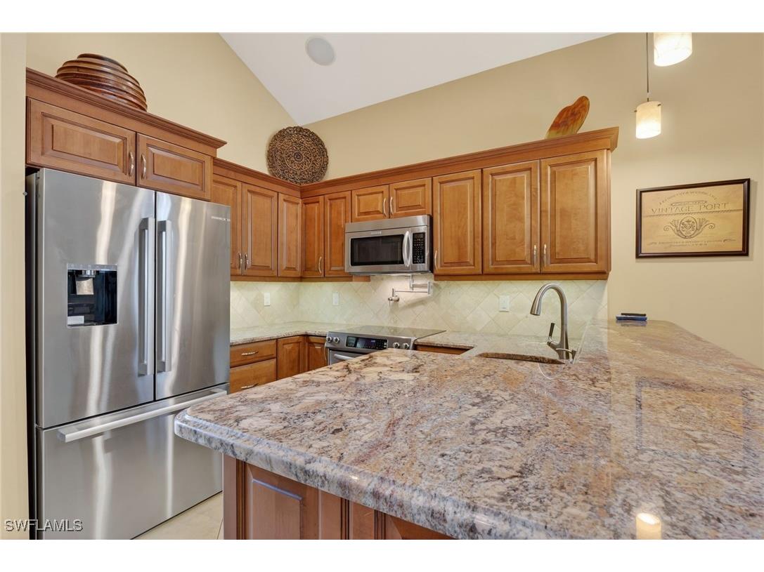 559 93rd Avenue N Naples FL 34108 226001369 image9