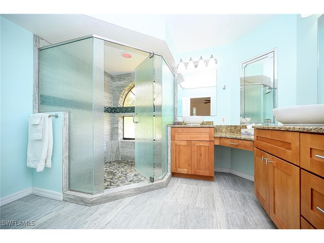 559 Beachwalk Circle #U-203 Naples FL 34108 225058268 image21