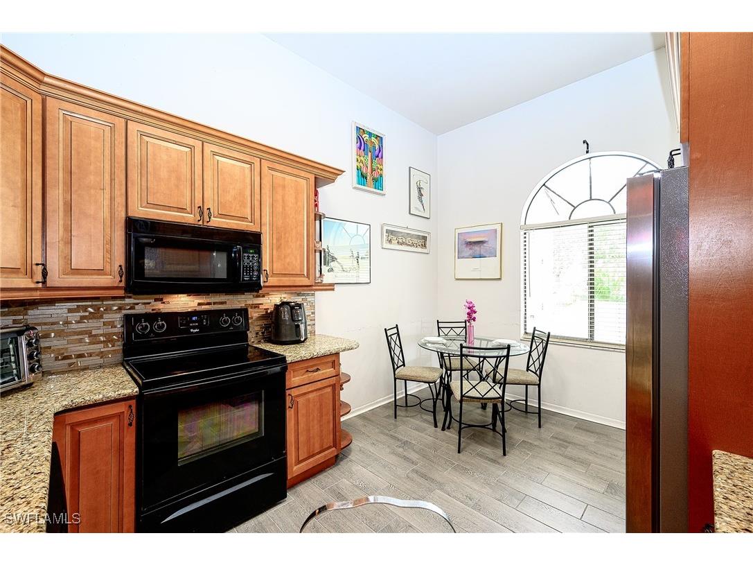 559 Beachwalk Circle #U204 Naples FL 34108 225068847 image12