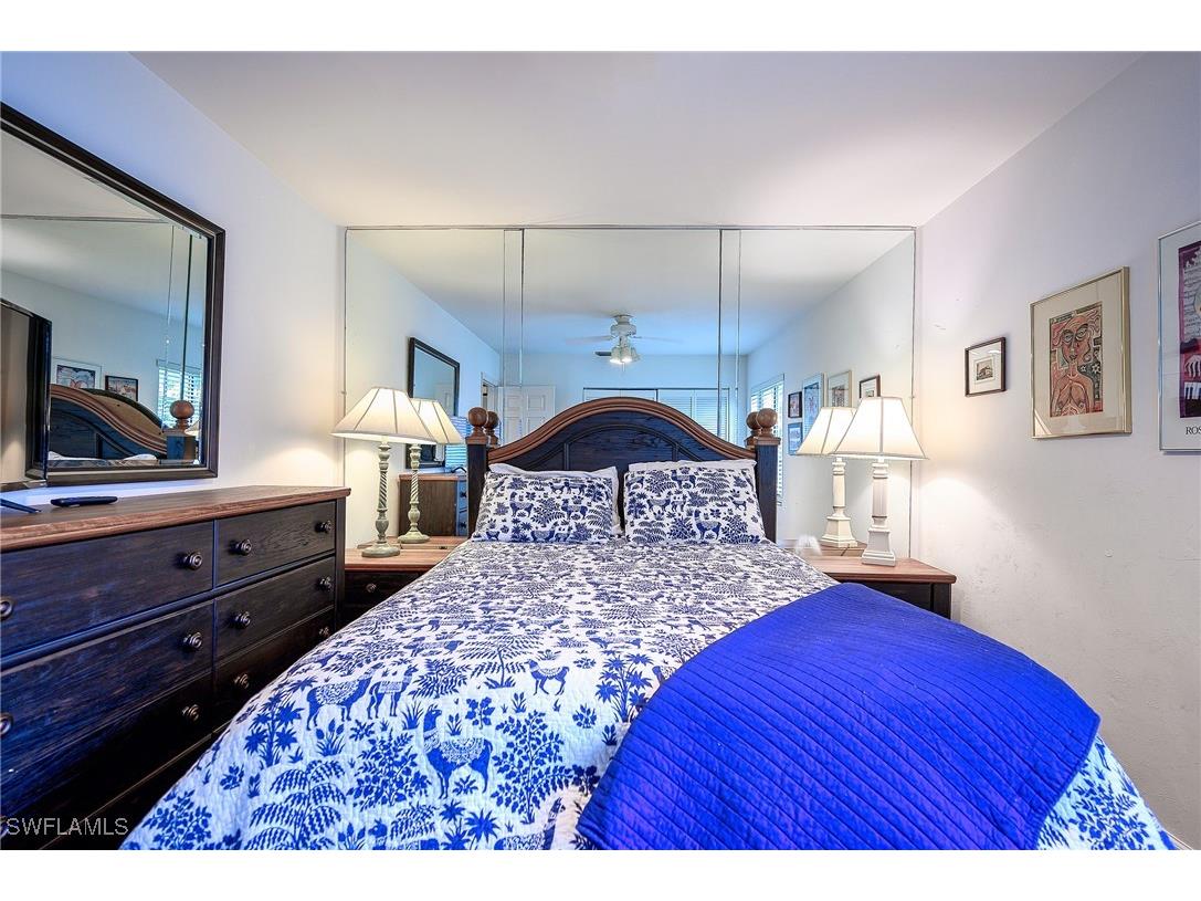 559 Beachwalk Circle #U204 Naples FL 34108 225068847 image19