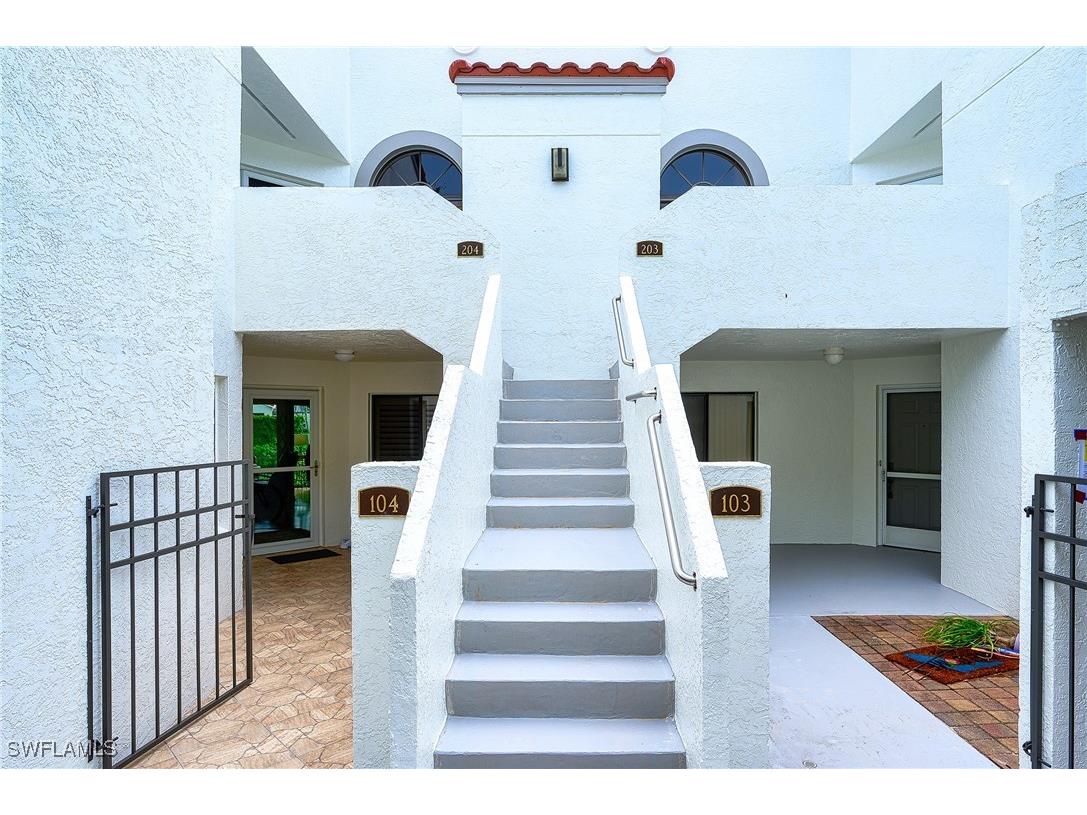 559 Beachwalk Circle #U204 Naples FL 34108 225068847 image2
