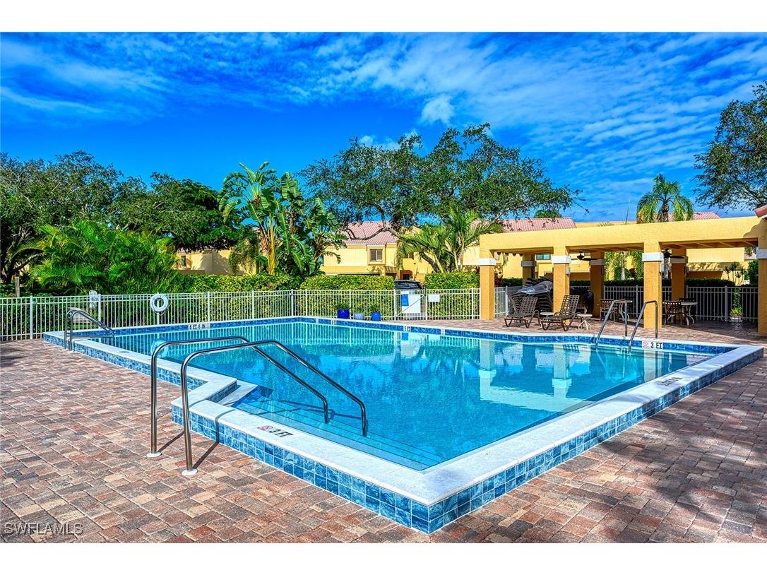 559 Beachwalk Circle #U204 Naples FL 34108 225068847 image28