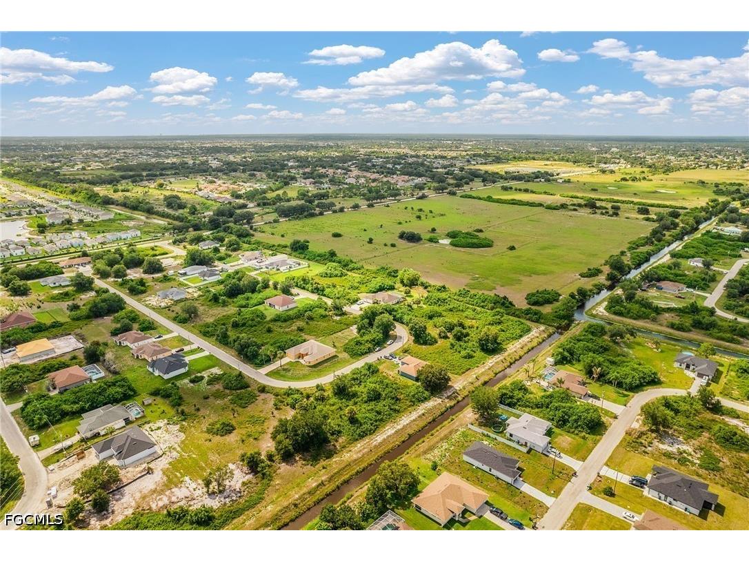 559 Theodore Vail Street E Lehigh Acres FL 33974 2026023011 image3