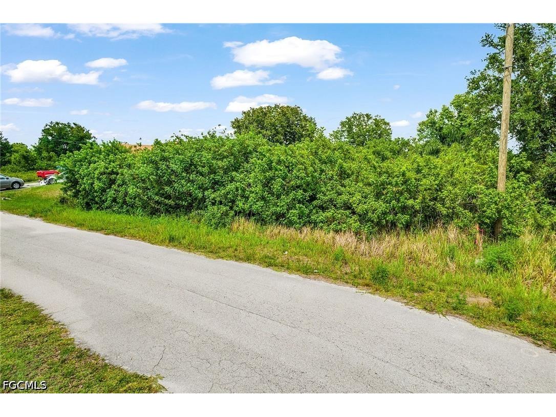 559 Theodore Vail Street E Lehigh Acres FL 33974 2026023011 image7