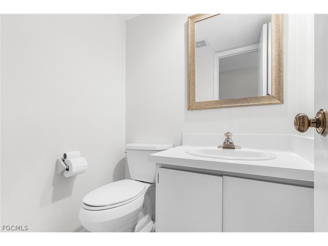 5590 Woodrose Court #4 Fort Myers FL 33907 2026008533 image13
