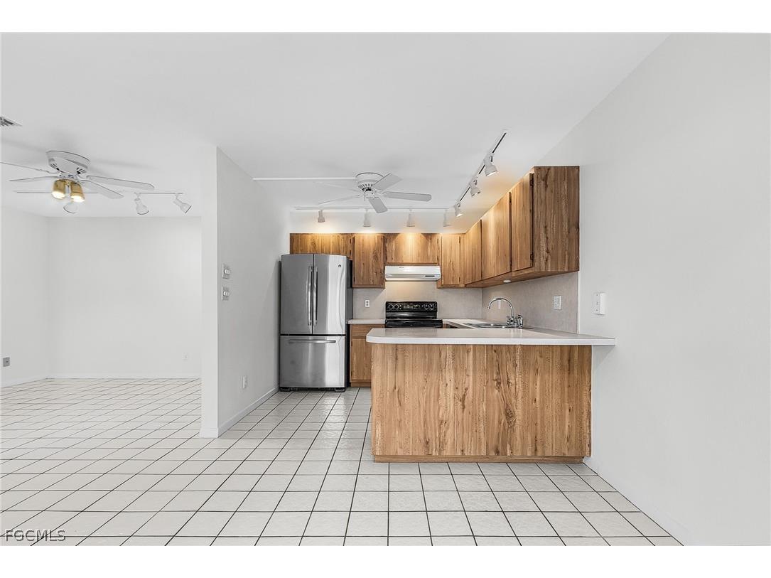 5590 Woodrose Court #4 Fort Myers FL 33907 2026008533 image3