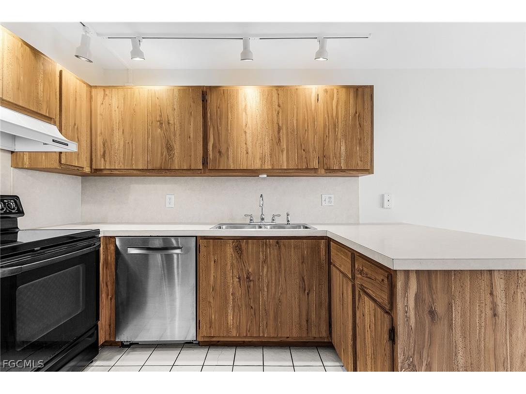 5590 Woodrose Court #4 Fort Myers FL 33907 2026008533 image5