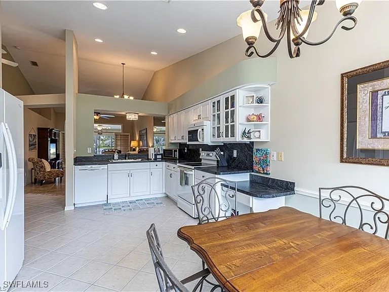 5595 Greenwood Circle #92 Naples FL 34112 225081684 image22