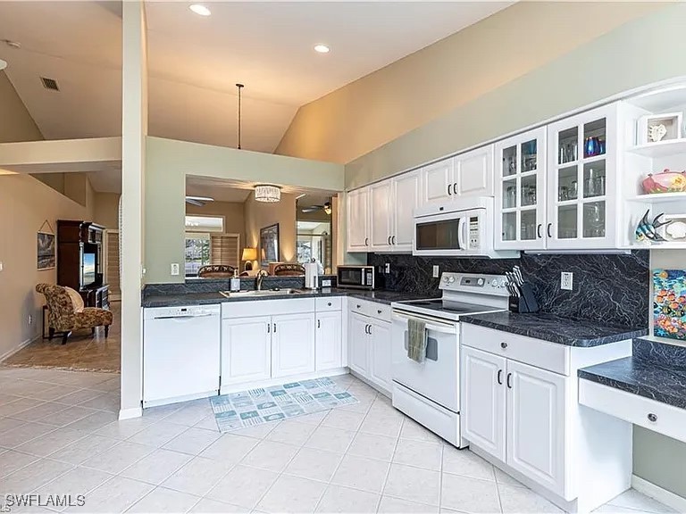 5595 Greenwood Circle #92 Naples FL 34112 225081684 image23