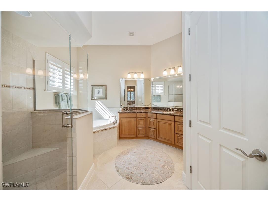 5596 Hammock Isles Drive Naples FL 34119 226005977 image20