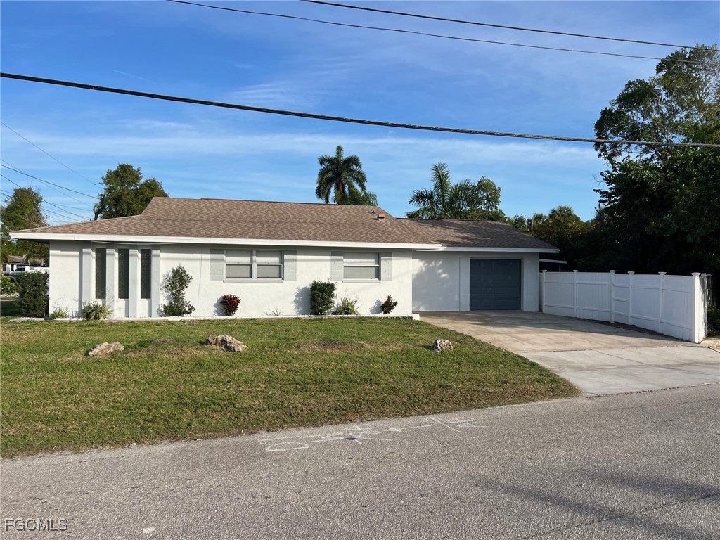 56 Cardinal Drive North Fort Myers FL 33917 2025023353 image1