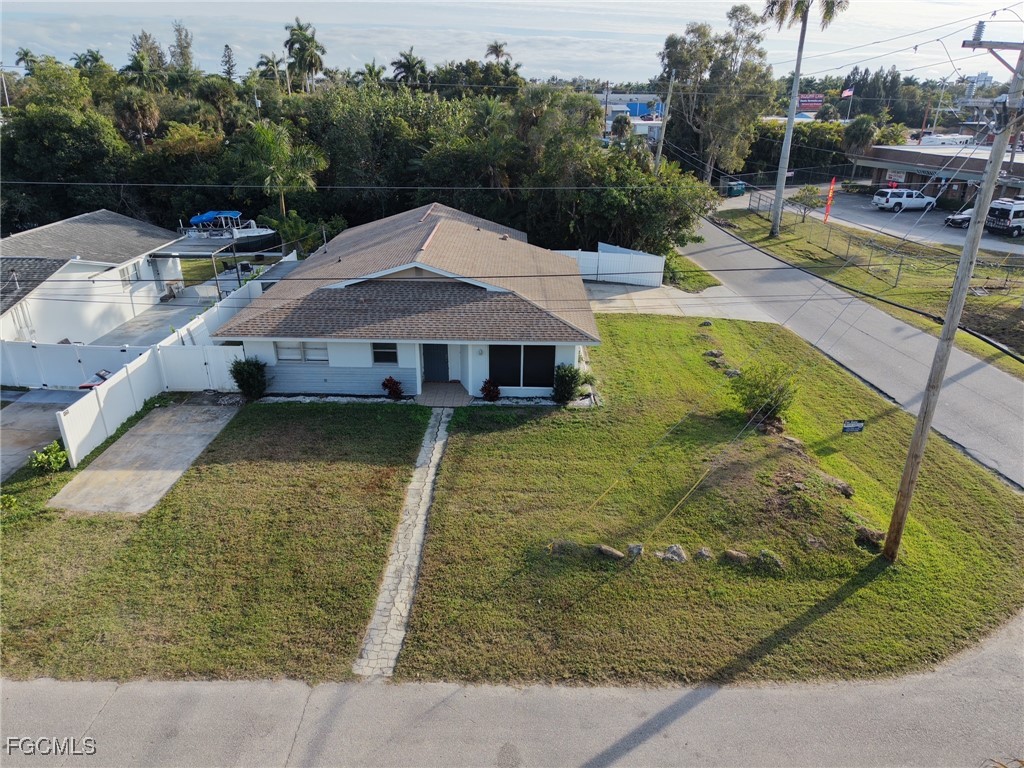 56 Cardinal Drive North Fort Myers FL 33917 2025023353 image2