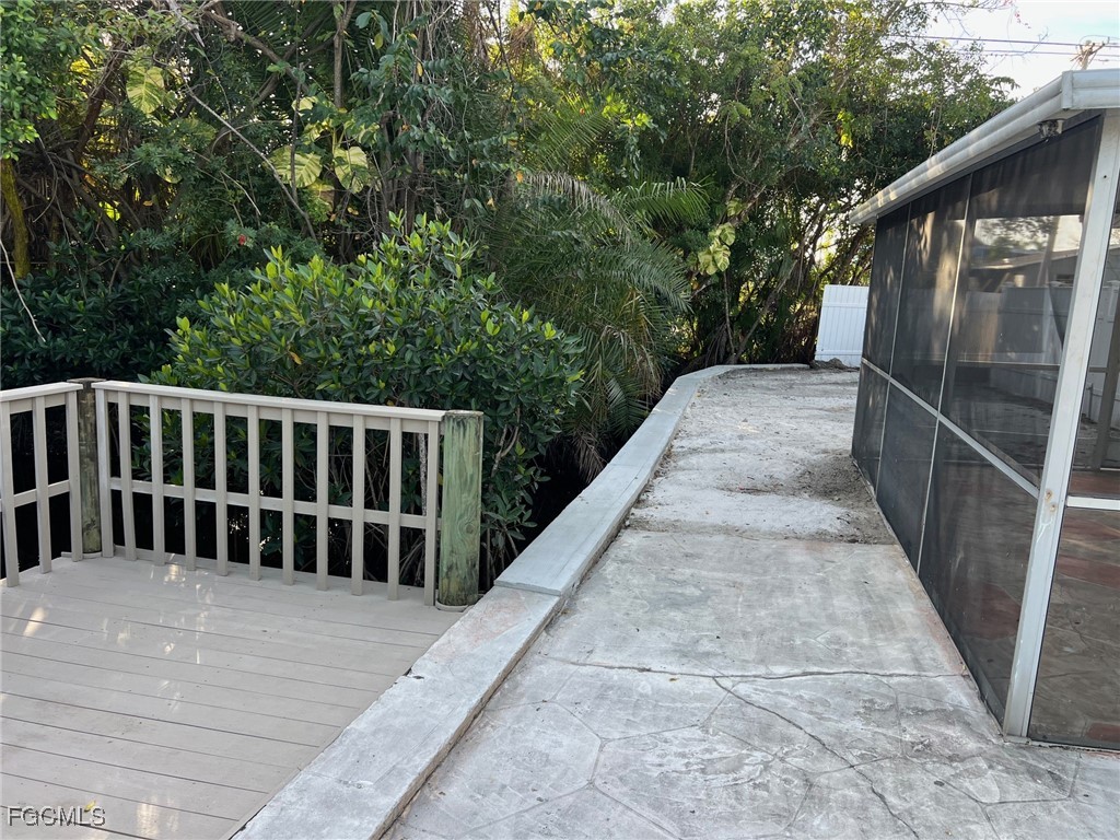 56 Cardinal Drive North Fort Myers FL 33917 2025023353 image24