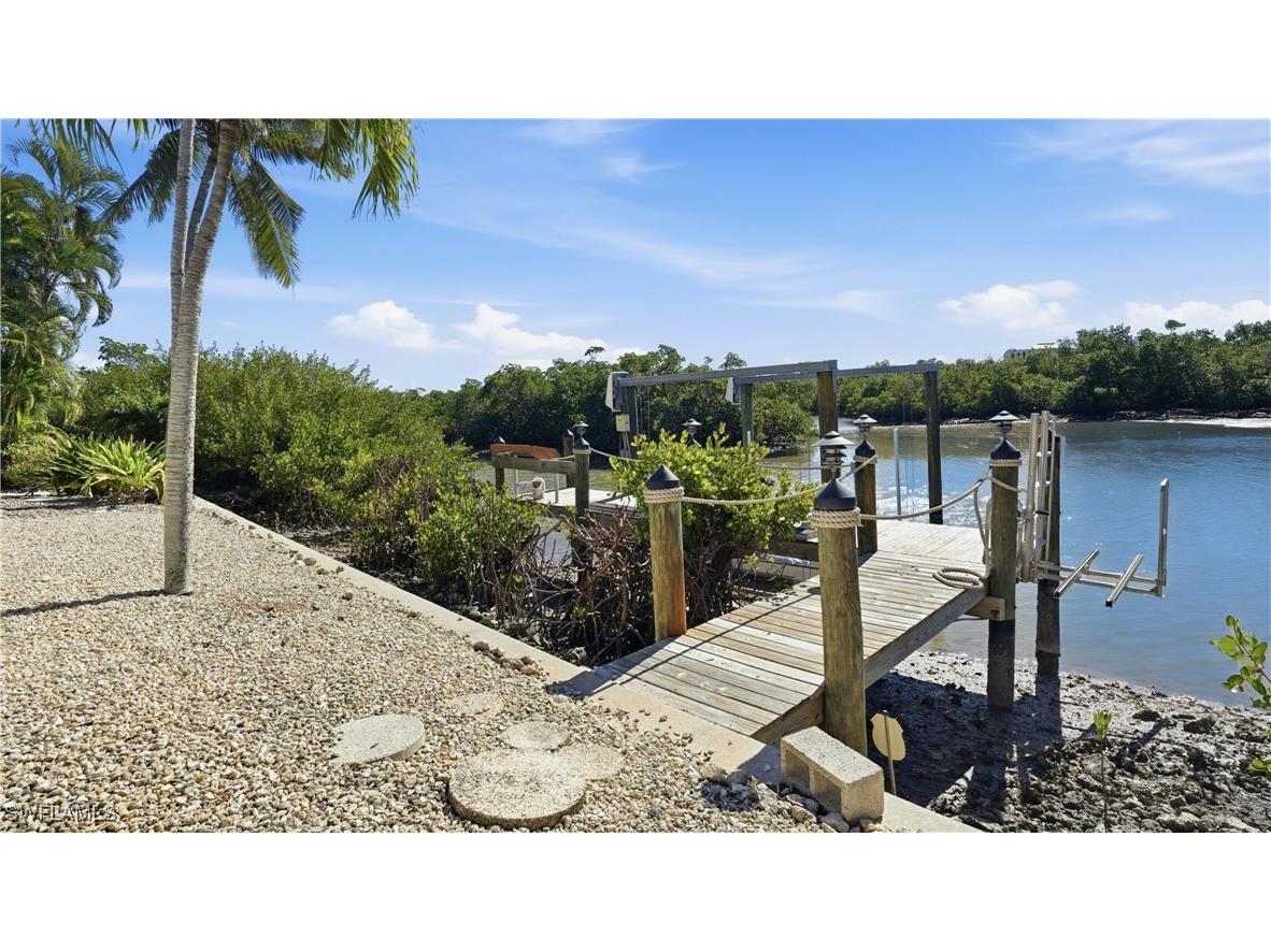 56 Fairview Boulevard Fort Myers Beach FL 33931 226003236 image42