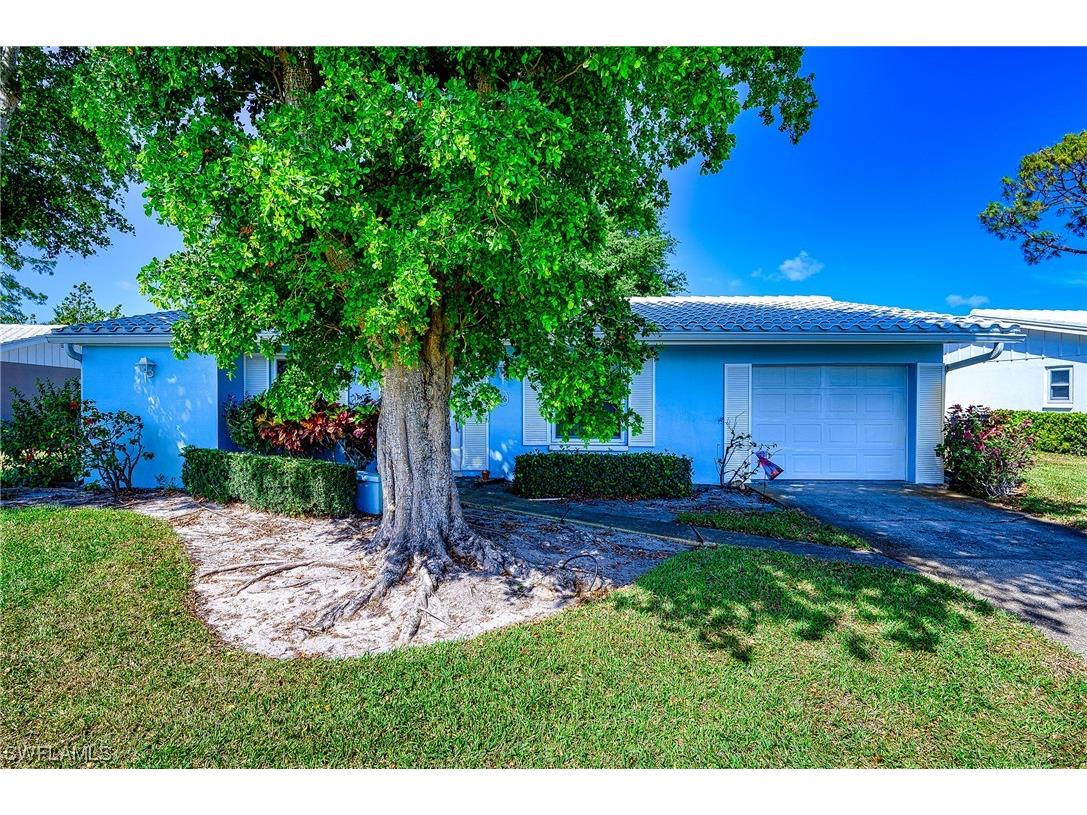 56 Hilo Court #56 Naples FL 34112 223023350 image1