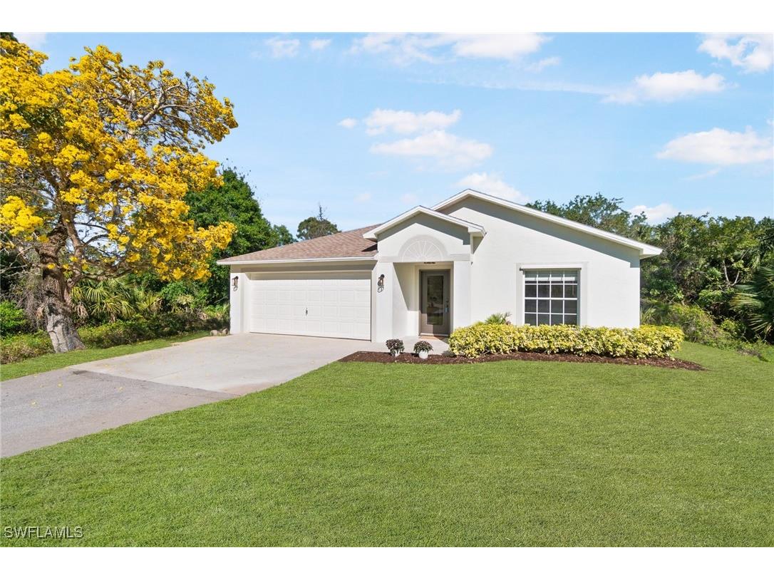 560 12th Street SE Naples FL 34117 225025729 image1