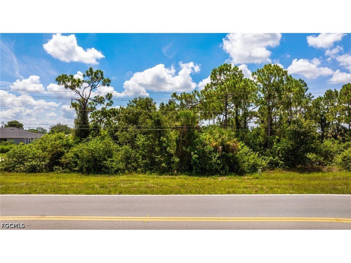 560/562 Alabama Road S Lehigh Acres FL 33974 2026028324 image3