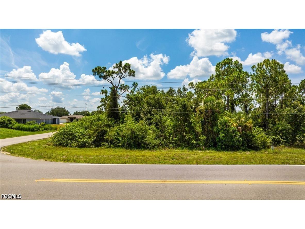 560/562 Alabama Road S Lehigh Acres FL 33974 2026028324 image4
