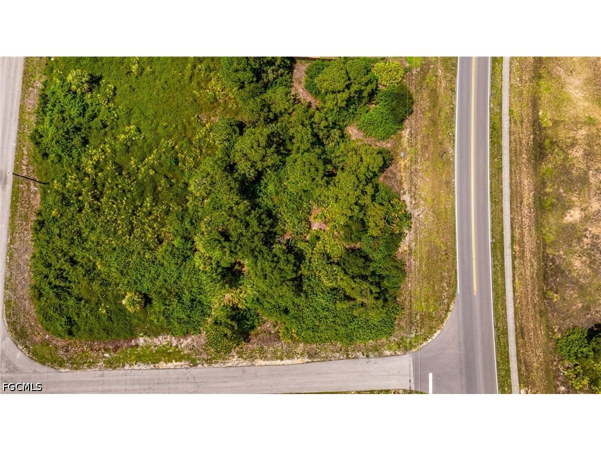 560/562 Alabama Road S Lehigh Acres FL 33974 2026028324 image7