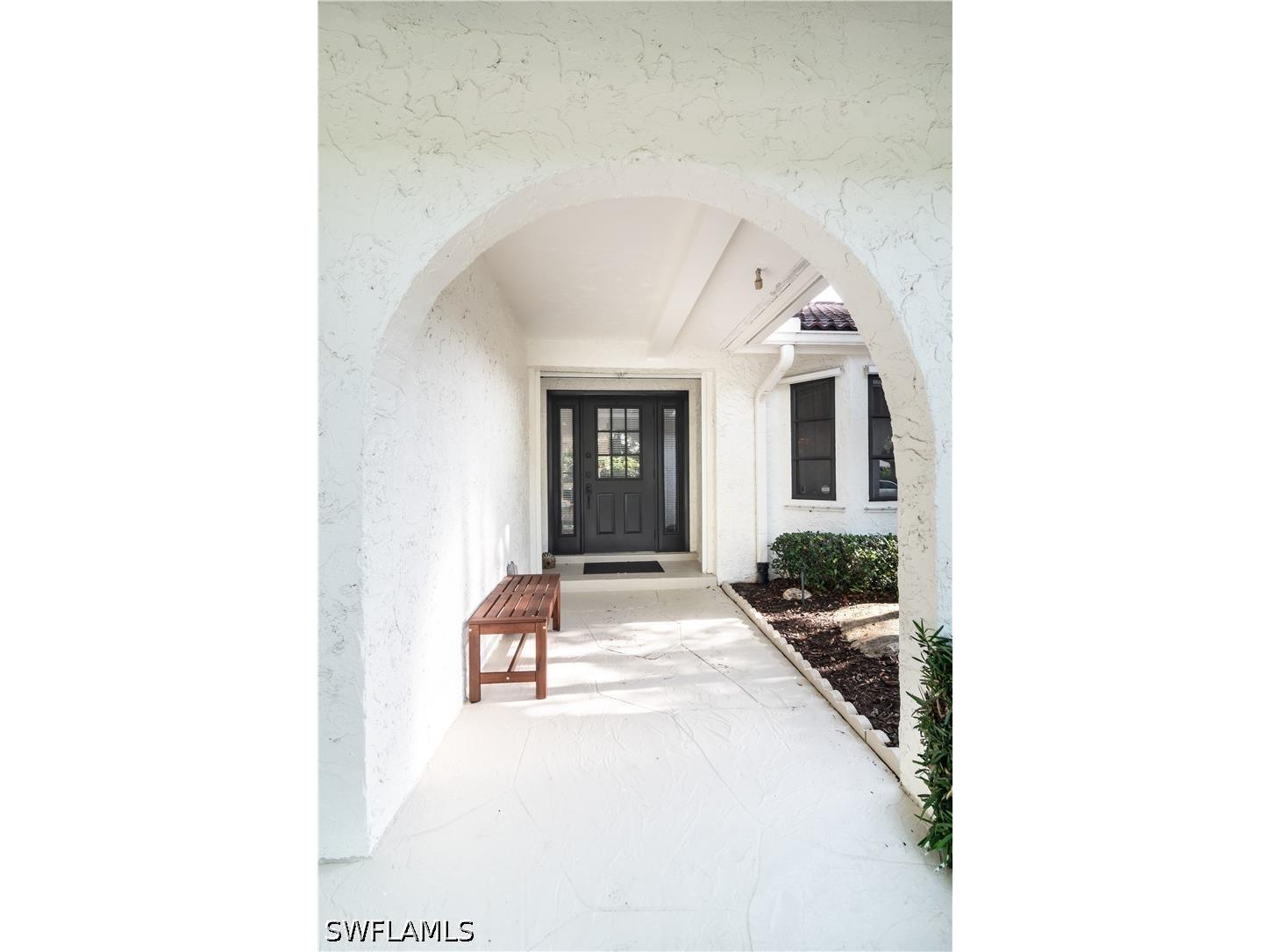 560 Bald Eagle Drive #22 Naples FL 34105 226018313 image4