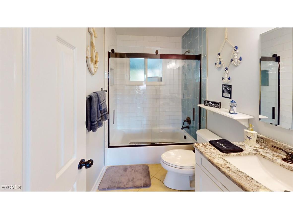 560 E Valley Drive Bonita Springs FL 34134 2026002483 image6