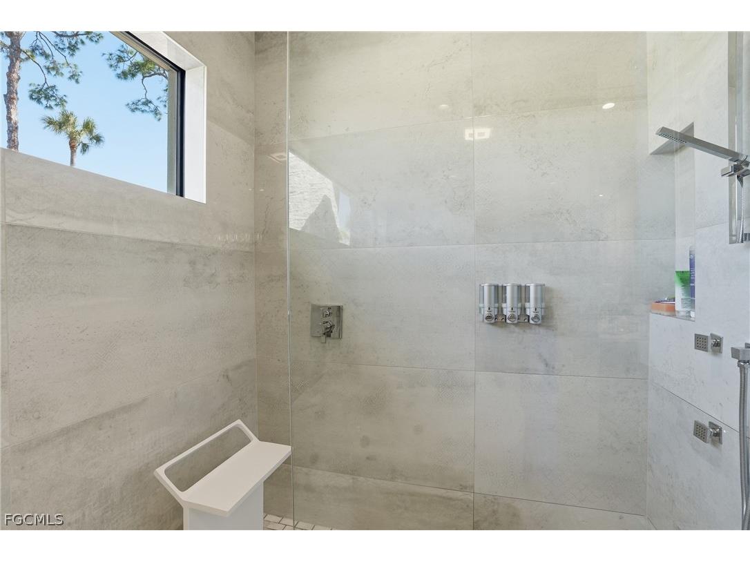 5600 Briarcliff Road Fort Myers FL 33912 2026008095 image21