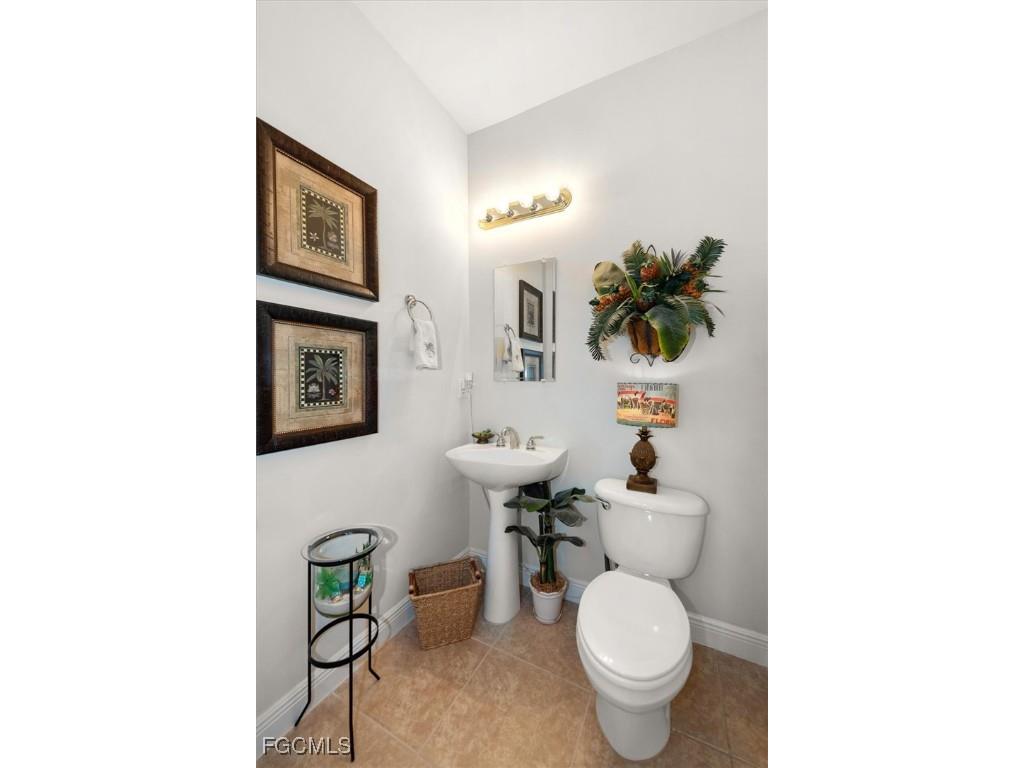 5600 Chelsey Lane #204 Fort Myers FL 33912 2025010659 image16