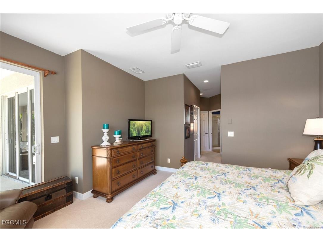 5600 Chelsey Lane #204 Fort Myers FL 33912 2025010659 image18