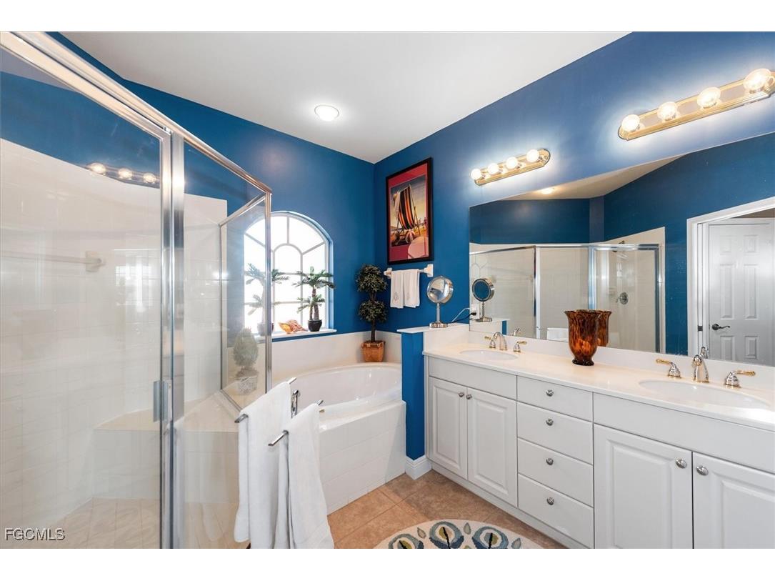 5600 Chelsey Lane #204 Fort Myers FL 33912 2025010659 image19