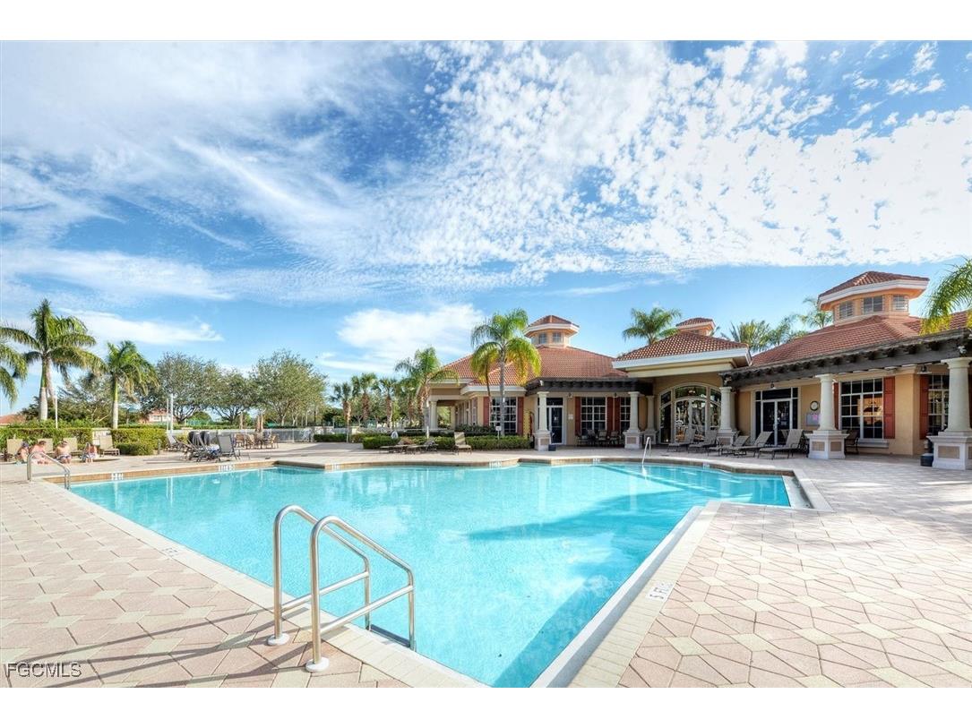 5600 Chelsey Lane #204 Fort Myers FL 33912 2025010659 image32