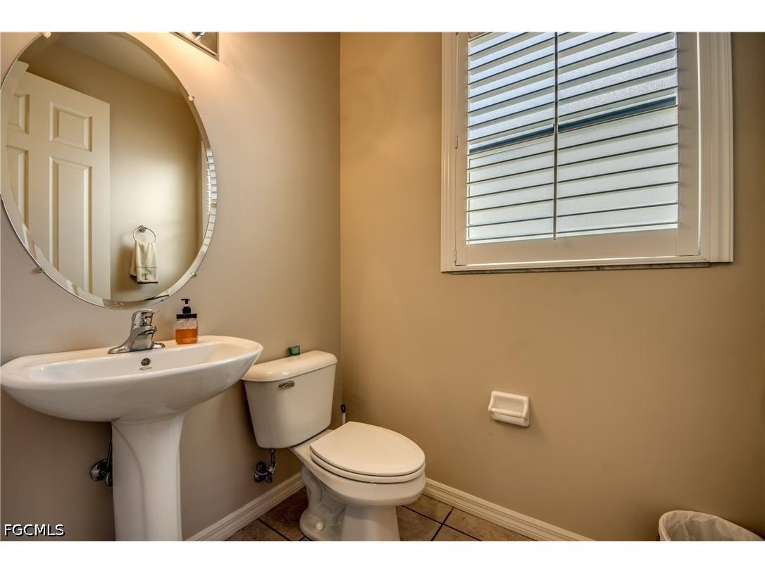 5601 Del Rio Court Cape Coral FL 33904 2025024497 image20